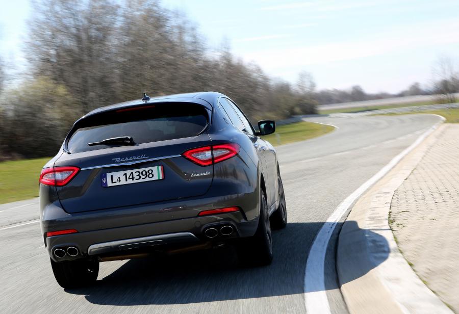  Maserati Levante 2016 года  (WW) (фото 5 из 52)